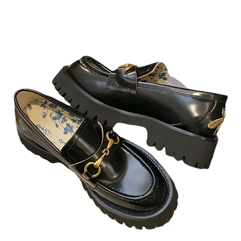 2022 New Women's Heightened Rubber Buckle Plus Velvet Thick Bottom One Pedal Lok Fu Women's Small Leather Shoes