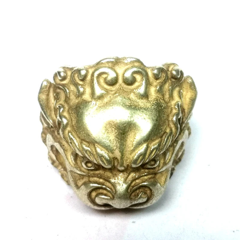 

Chinese Tibet Silver Carving Lion Head Statue Ring Decoration Collection Gift
