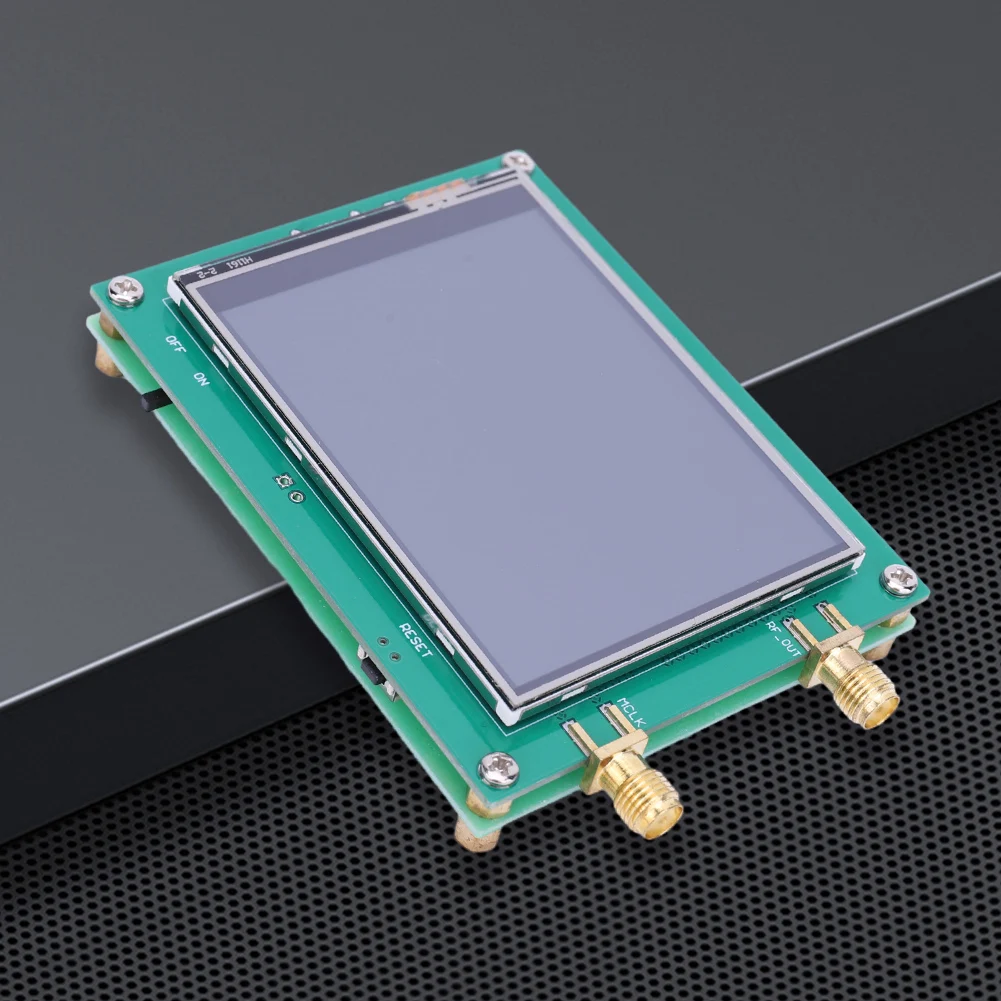 

Датчик сигнала MAX2870, измеритель, тестер с ЖК-дисплеем, модуль генератора источника сигнала, высокая стабильность, частота VCO, низкий уровень шума