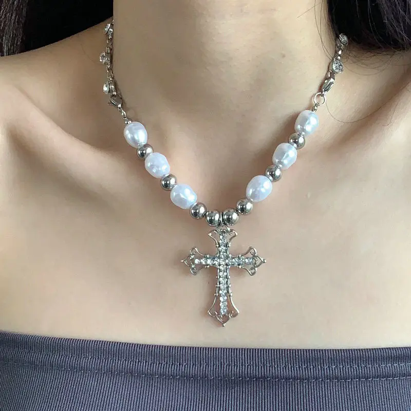 

Ожерелье с подвеской-крестом для женщин, инкрустированное жемчугом и бриллиантами, модное изысканное Ювелирное Украшение в стиле хип-хоп
