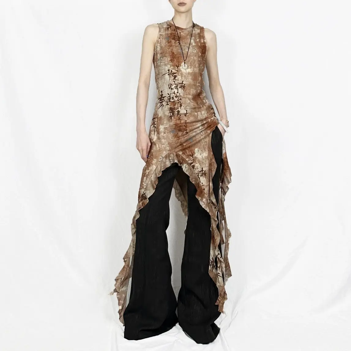 Майка с надписью Tie Dye винтажный облегающий жилет без рукавов ассиметричная