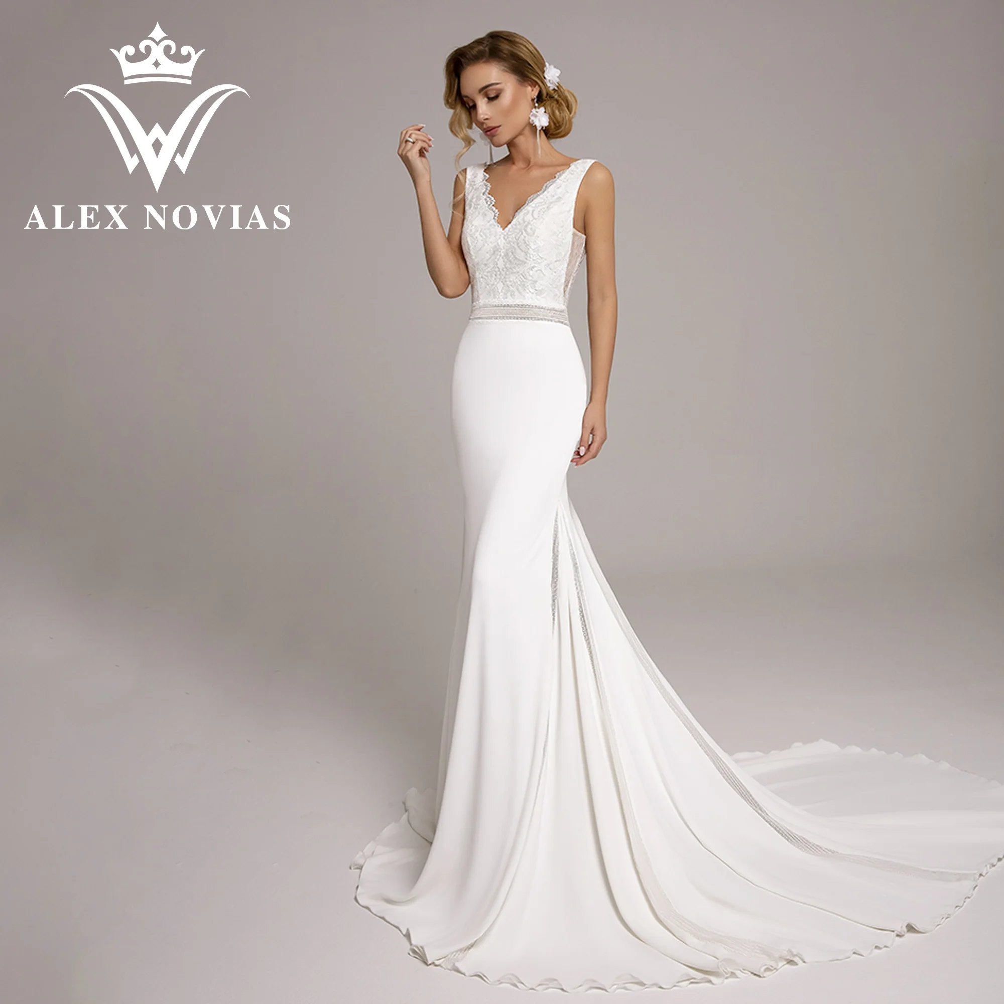 

Свадебное платье с юбкой-годе ALEX NOVIAS, атласное платье цвета слоновой кости с V-образным вырезом, аппликацией и открытой спиной, без рукавов, 2023