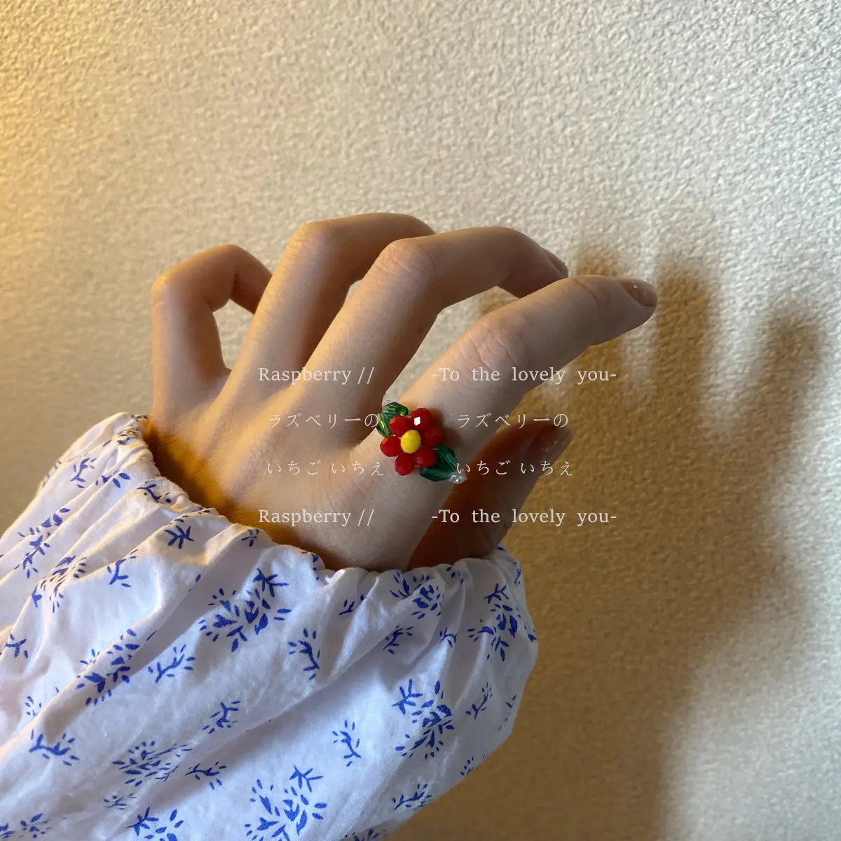 

Japan and South Korea handmade beaded flowers retro color ins girlish ring ring