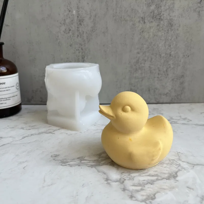 

3D Cute Yellow Duck Silicone Candle Mold Aromatherapy Gypsum Resin Epoxy Mould DIY Chocolate Ice Cube Soap Soft Molds Home Decor