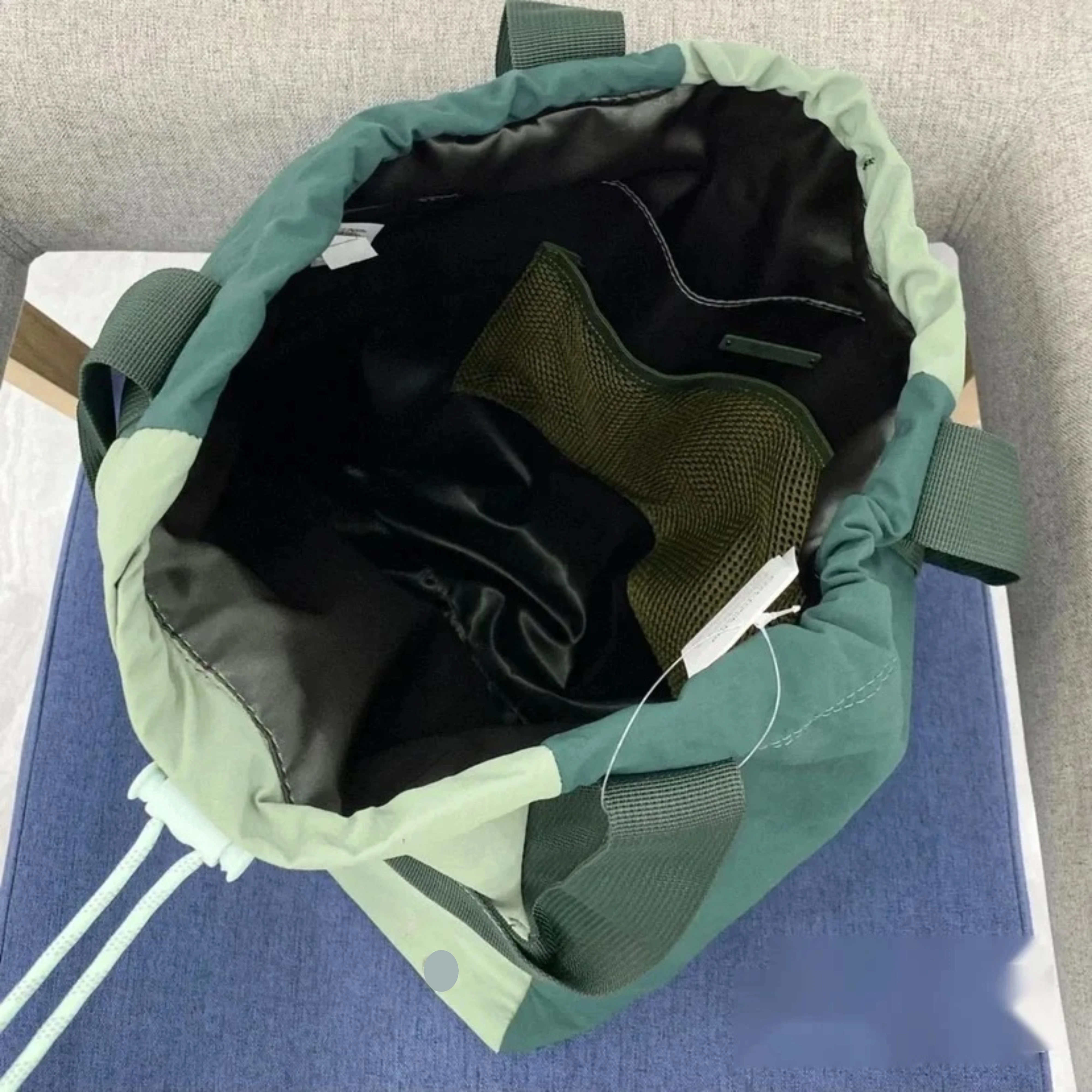 NWT Luluwomen Dual Function Backpack To Tote 18L Multifunctional Commuting Fitness Bag Waterproof Outdoor Sports Shoulder Bag