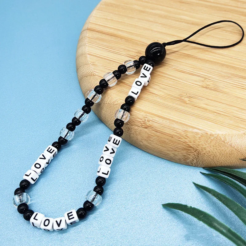 PUNKI Autumn Winter Fashion Ladies Black Geometry Acrylic Soft Ceramic Mobile Phone Chain for Women Girls Short Student Jewelry