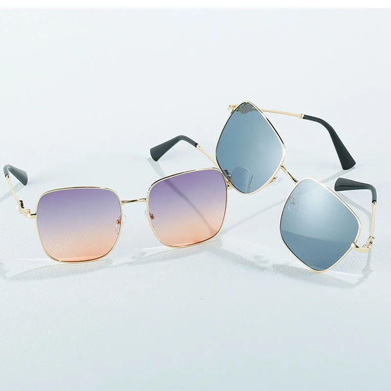 

Модные солнцезащитные очки в большой металлической оправе, зеркальные поляризационные брендовые дизайнерские солнцезащитные очки с защит...