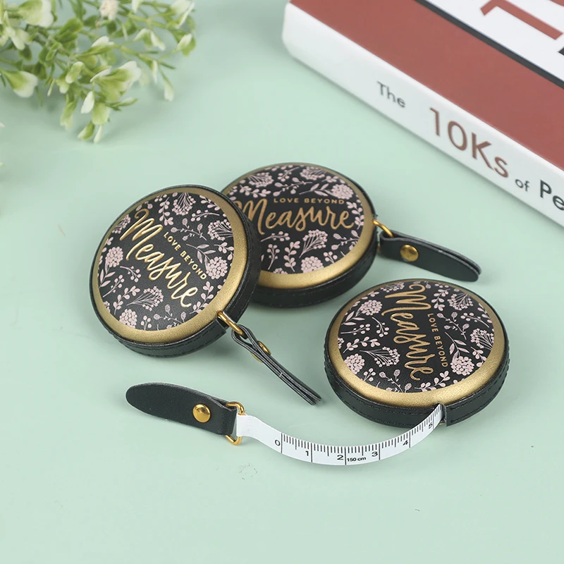 

1.5m Portable Retractable Vintage Style Mini Tape Nostalgia Measure Ruler