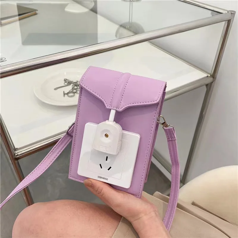 

Женская сумка 2022 Роскошная нишевая дизайнерская модная сумка знаменитого бренда с выключателем женская сумка маленькая квадратная сумка ч...