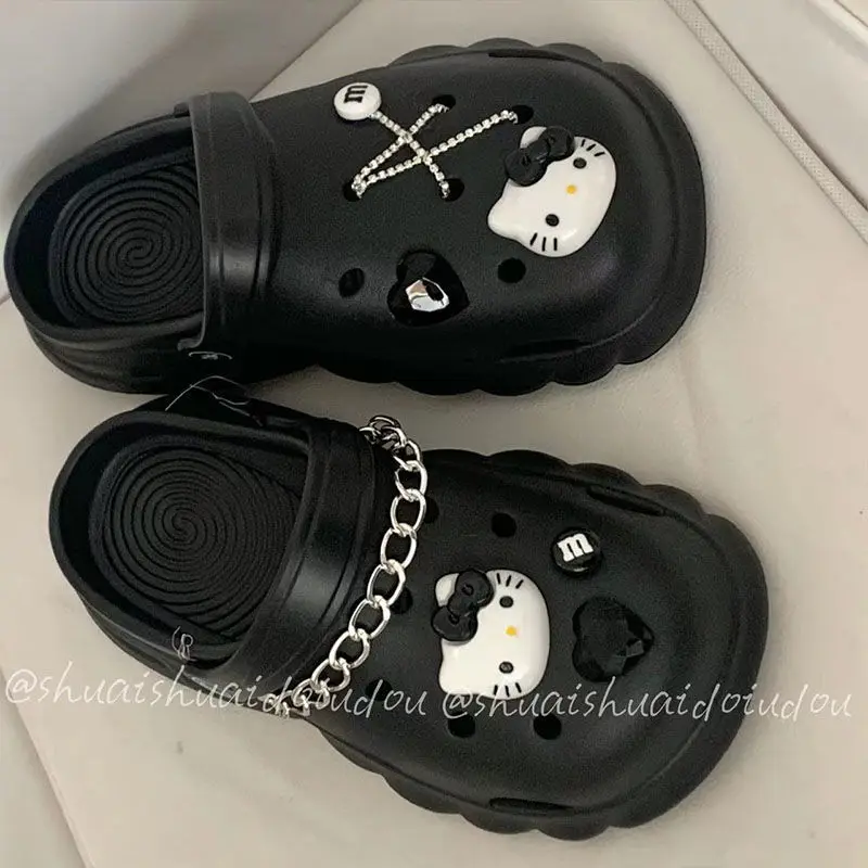 

Sanrioed Hello Kittys Y2K Hole Shoes Anime Diy Decorations Non-Slip Thick Bottom Package Head Outdoor Slippers Summer Girl Gift