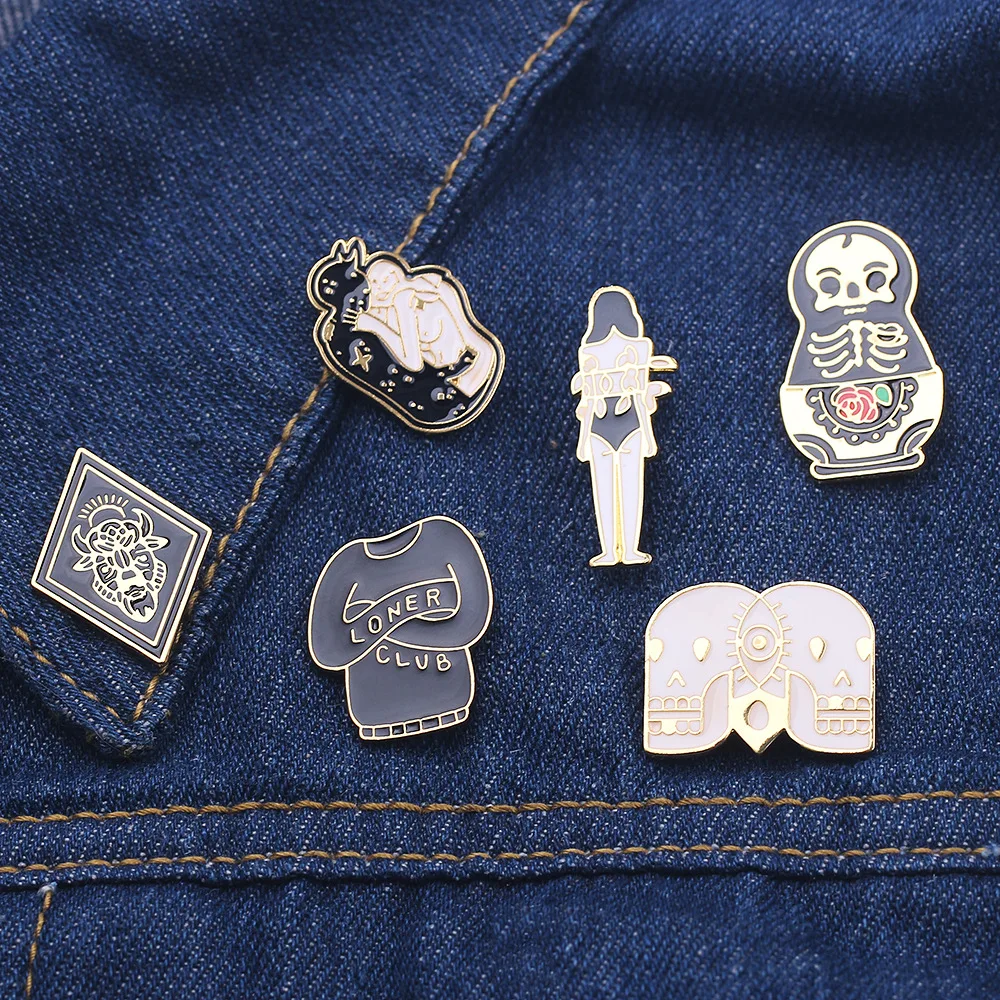 

Clothing Totem Girl Skull New Year Gift Creative Women's Brooch Fashion Enamel Pin Lapel Pins Friends Christmas Badges Jewelry