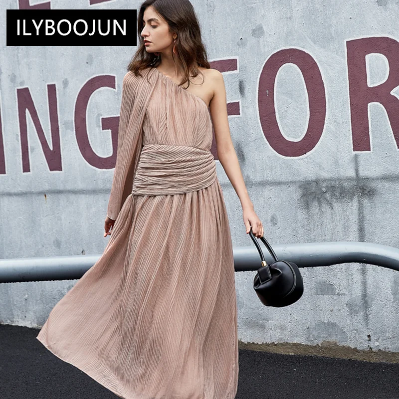 

Elegant Dresses For Women 2022 Runway Spaghetti Strap Sexy Vacation Pleated Midi Sling Asymmetric Inclined Shoulder Dress