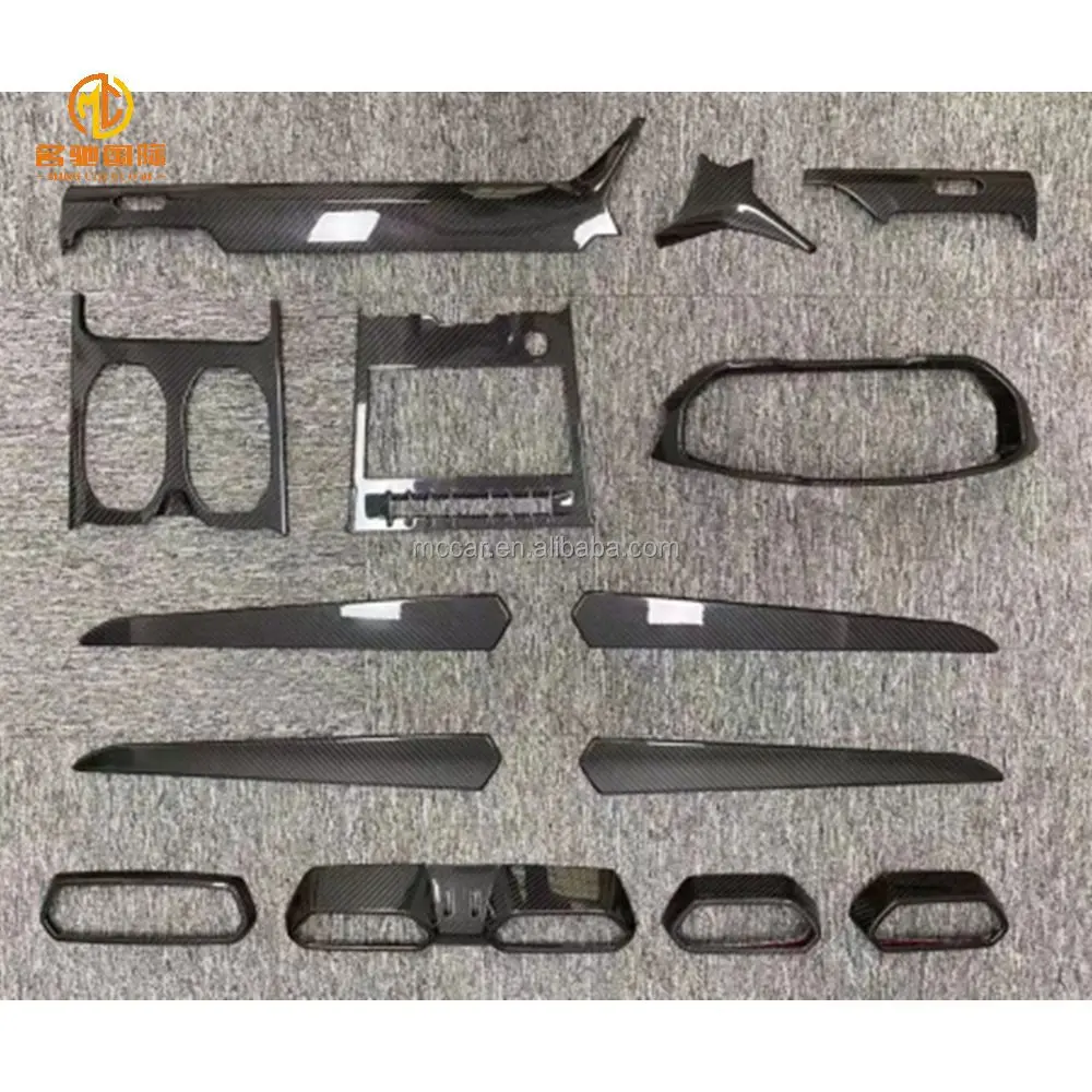 Lamborghini URUS Carbon verkleiнавоз Innen verkleidungen