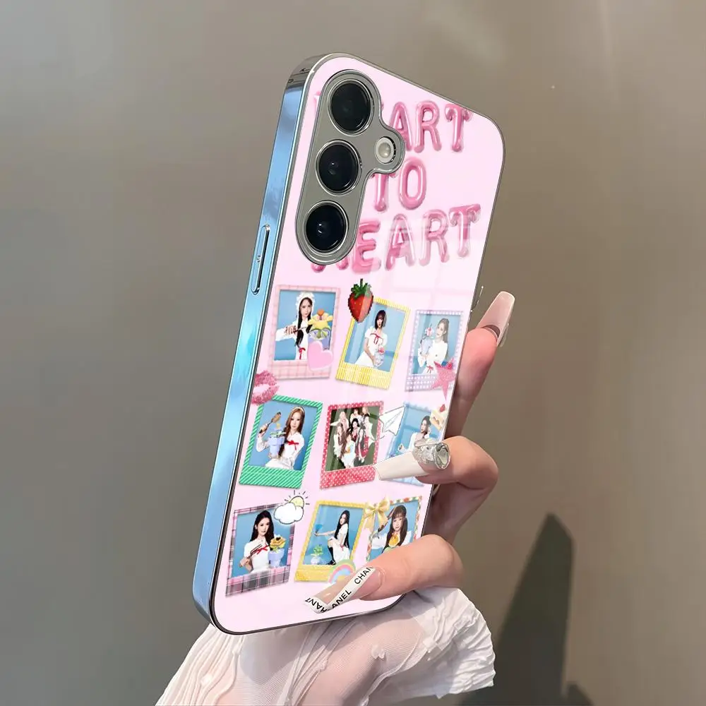 Фото Чехол для телефона Affiche Idol Hearts2Hearts для Samsung S26 S25 S24 S23 S22 S21 FE Ultra Plus с серебристым гальваническим покрытием. №3