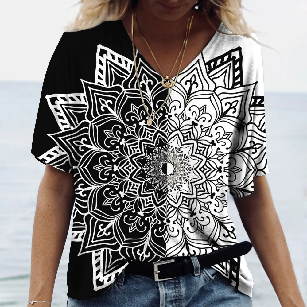 

V Neck Tshirt Women's Summer Casual Oversize Manchurian Fashion Print Top Vintage Female Tee Streetwear Y2k Short Sleeve Clothes