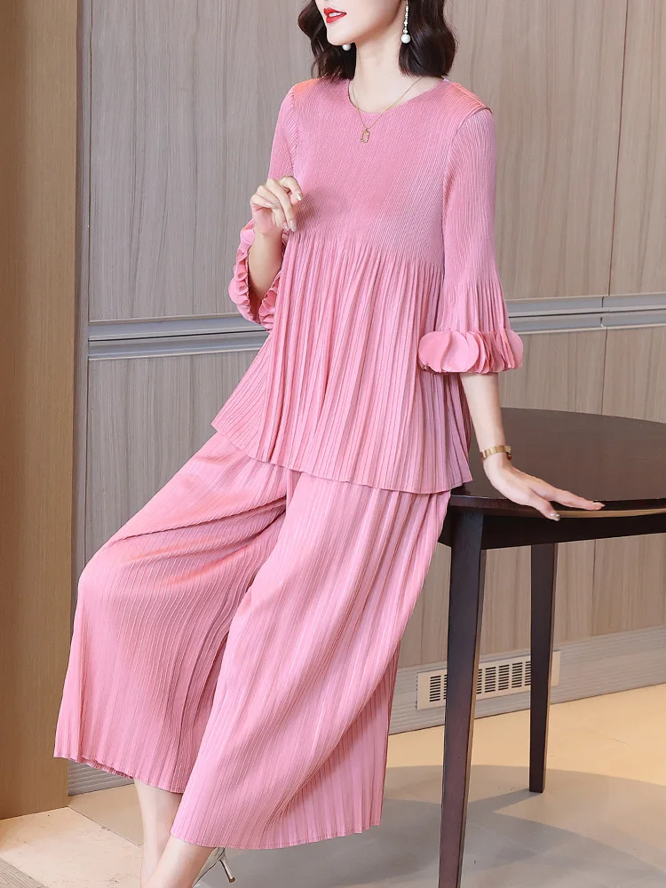 Casual Suit Women's Autumn 2022 New Fashionable Mother's High-end Pleated two-piece Set