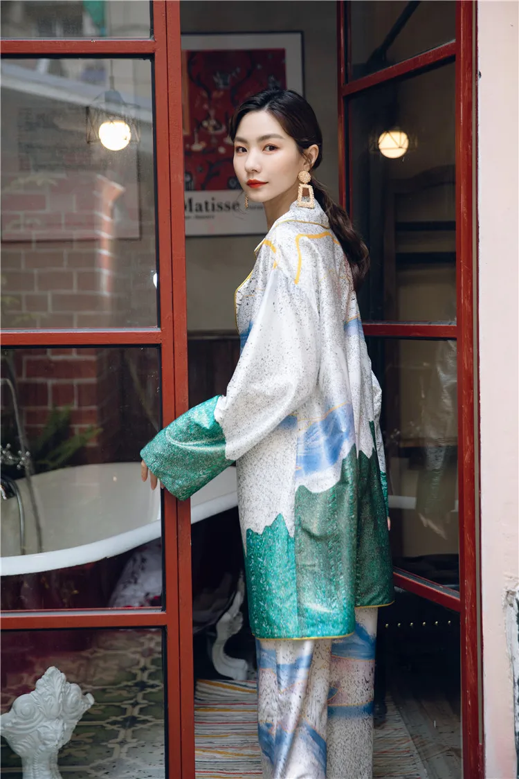 Satin Loose Sleepwear for Female Luxurious Women's Pyjama Set Silk Long Sleeve Spring Autumn Ladies Pajama Set 2 Pcs with Pants