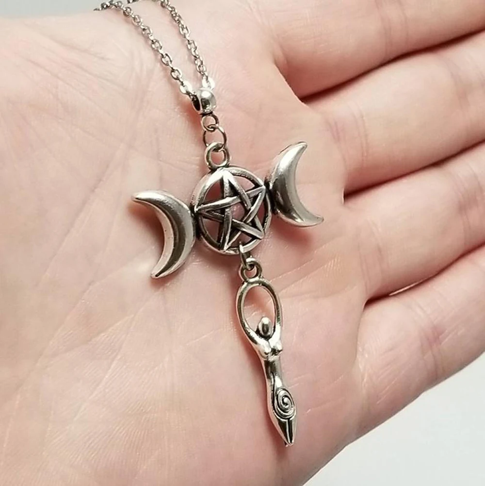 

Gothic Style Triple Moon Goddess Wicca Pentagram Pentacle Star Magic Amulet Talisman Pendant Necklace Women Religious Jewelry