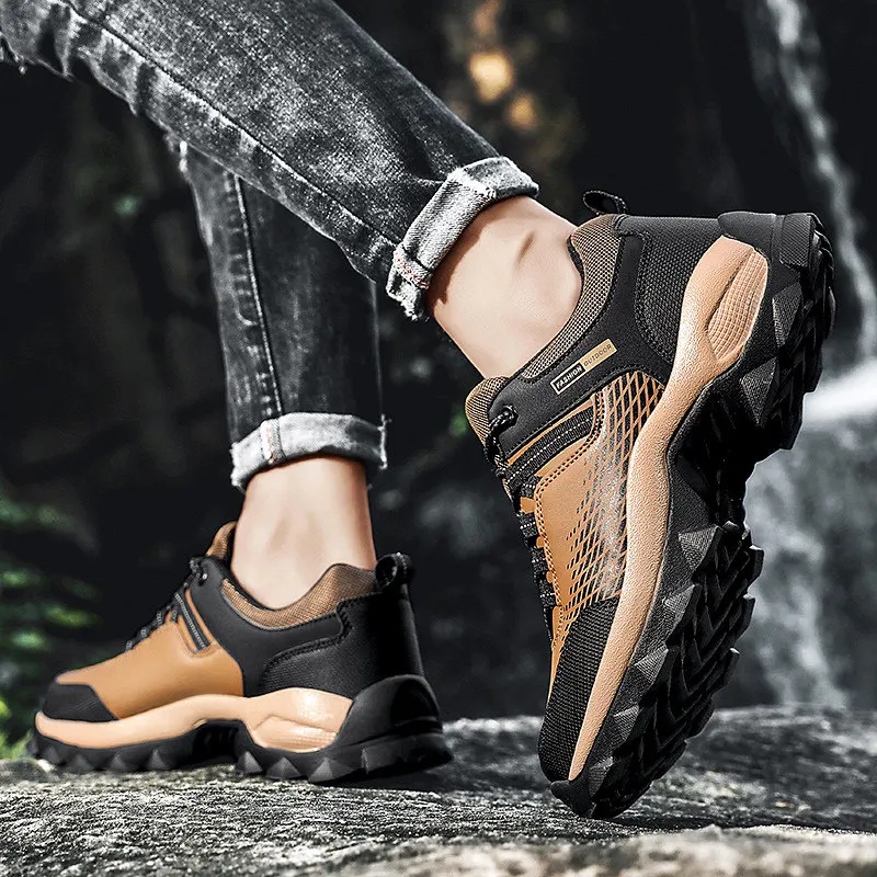 New Winter Leather Sneakers Men Boots Platform Shoes Men Casual Trekking Shoes Men Outdoor Warm Hiking Shoes Non-slip Boots Male