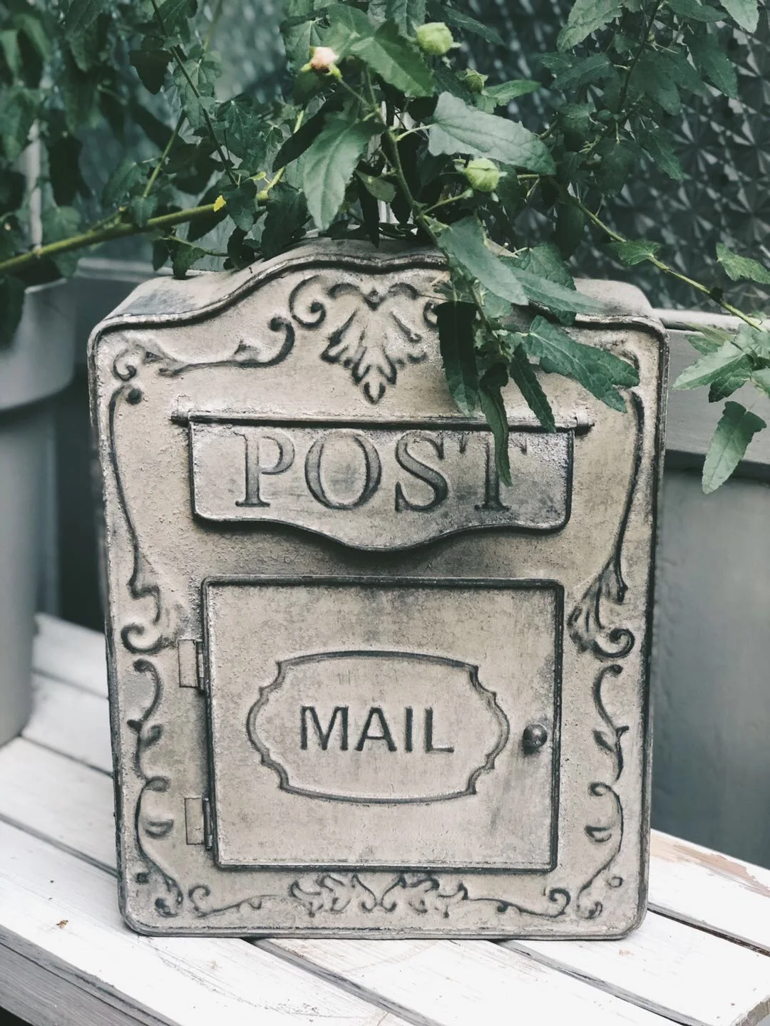 Outdoor Metal Mailbox For Storing Messages Leaving Message Decorate Your Home and Office Retro Rustic Mailbox