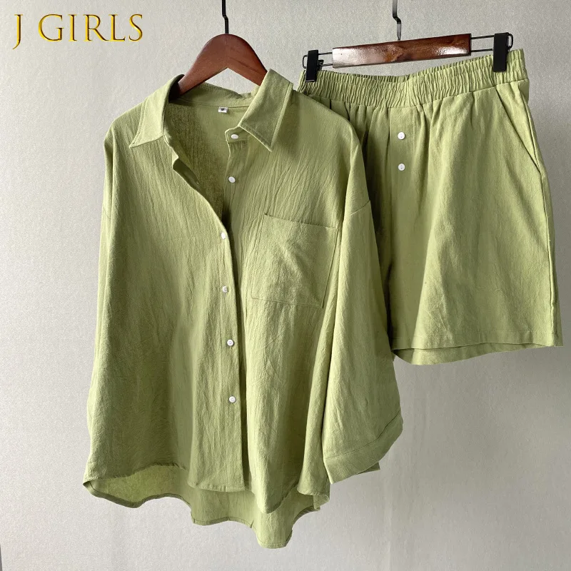 

Женский комплект из 2 предметов, блузка из 2022 хлопка и льна, топ с отложным воротником и длинным рукавом и шорты с широкими штанинами и высоко...