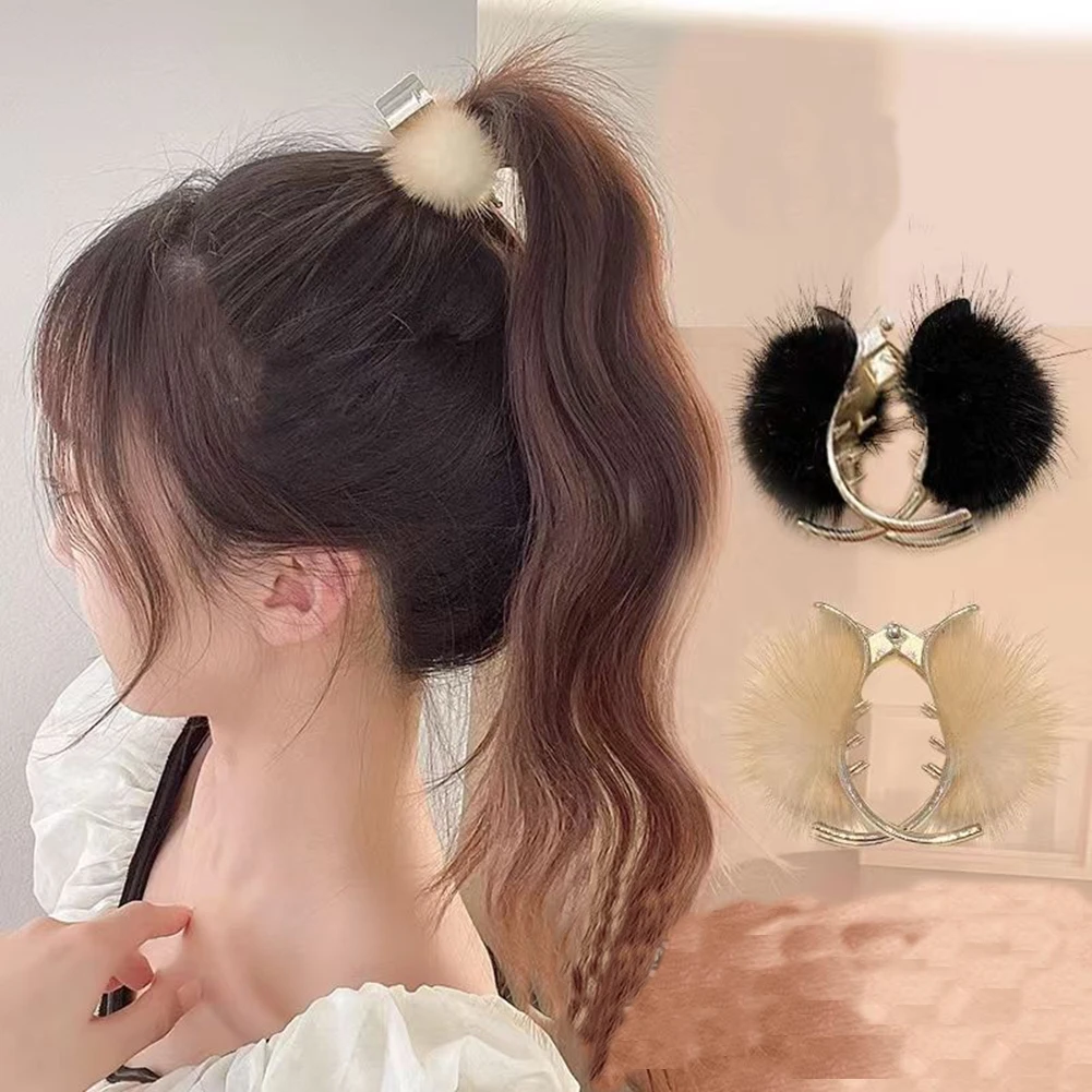 

Korea Plush Hair Clip Autumn Winter Plush Hair Claw Barrette Candy Color Shark Clip Rabbit Fur Hairpin Furry Hair Accessories
