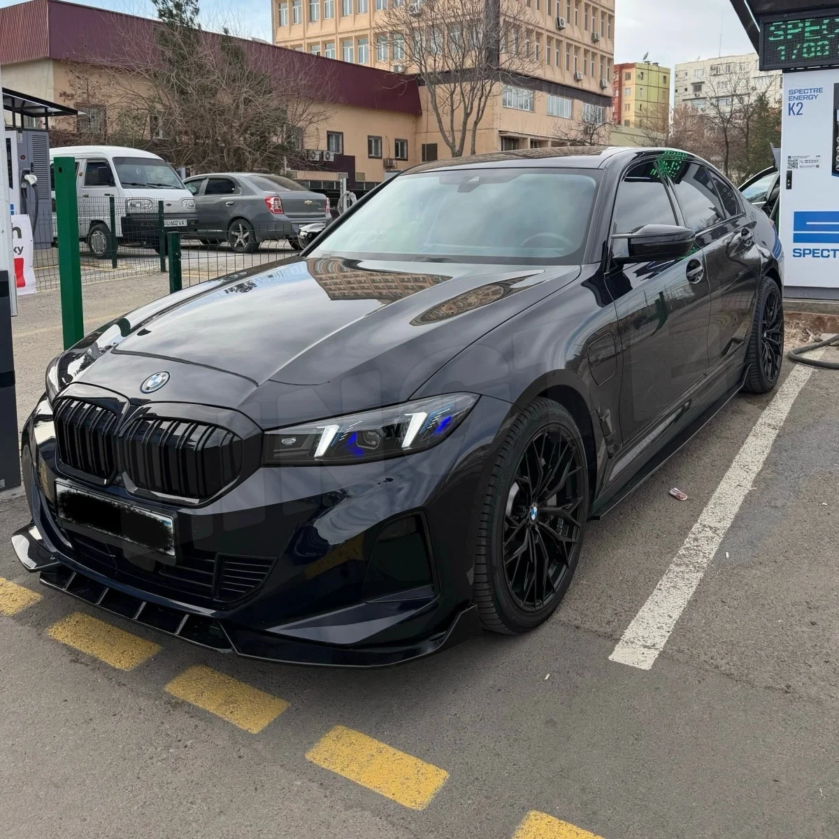 Фото Передний сплиттер бампера для BMW 3 серии G20 G21 BVA Berline LCI G28 i3 2023-2026, защитная накладка из ABS, тюнинг кузовных элементов. №2