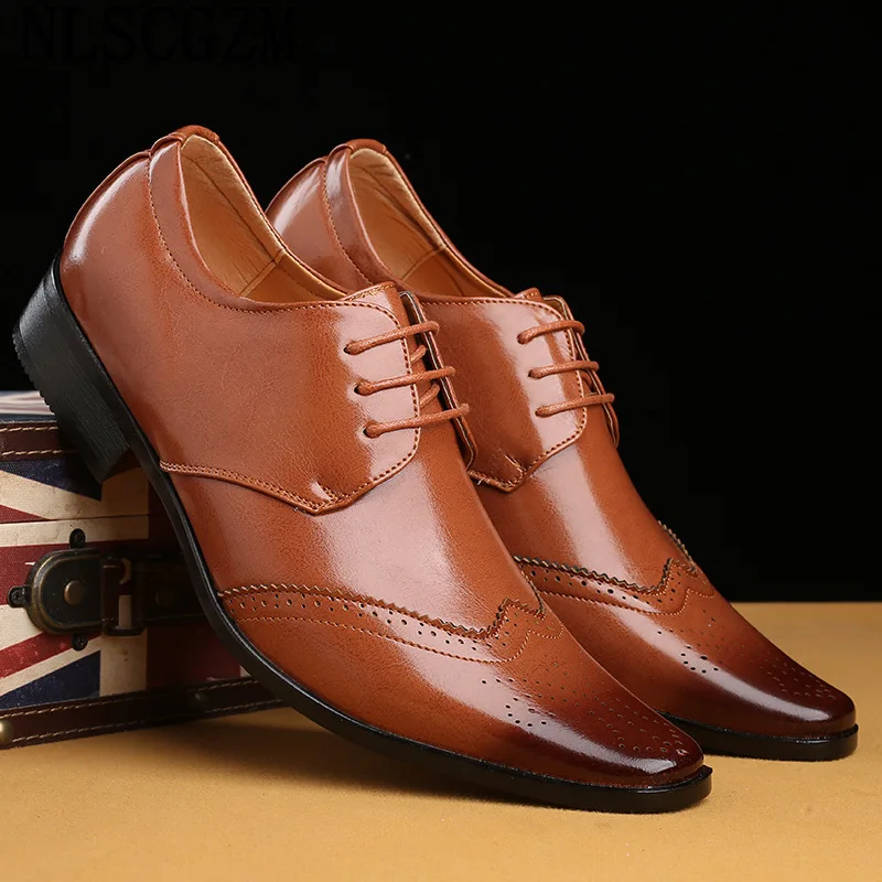 

Офисные 2022 итальянские парикмахерские вечерние туфли для мужчин повседневные классические туфли для мужчин деловой костюм обувь броги Муж...