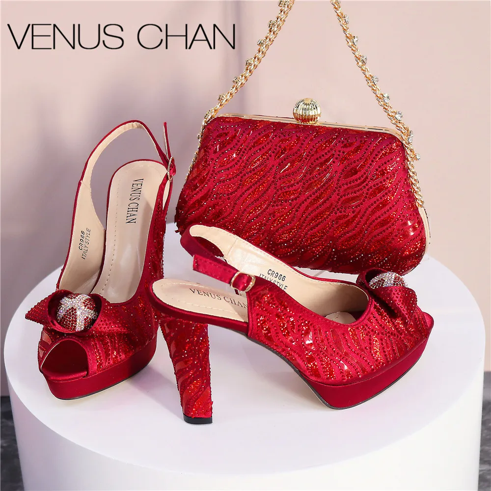 Женский каблук в нигерийском стиле