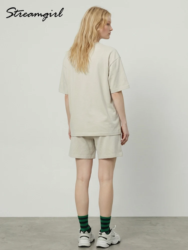 Фото Комплекты шорт и футболок Off-white: летние женские костюмы, шорты и футболки оверсайз из хлопка, комплекты из двух предметов, женские комплекты футболок №3
