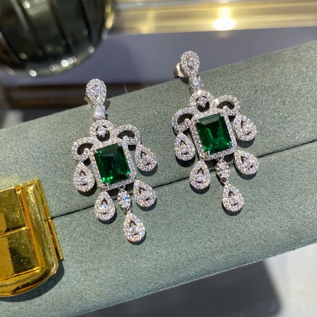 

European and American new lantern-shaped green earrings