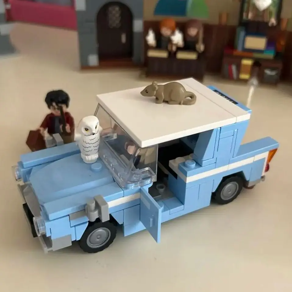 Фото LEGO Гарри Поттер и Рон Уассли ™   Минифигурки Летающий Форд Англия ™   и Хедвиг ™   Сова (76424) Игрушечный набор-автомобиль для детей 7 лет №2