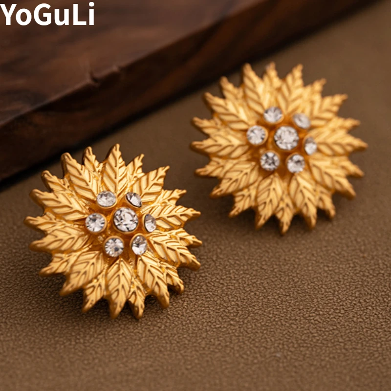 Женские серьги-гвоздики из серебра 925 пробы с медным стеклом