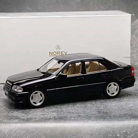 NOREV C36 1993 модель автомобиля из металла