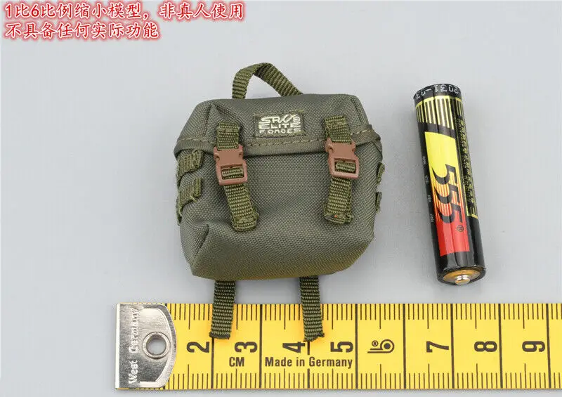 

DAMTOYS DAM 78092 1/6 Scale Russian Alpha Machine Gunner Hip Sundry Bag Model