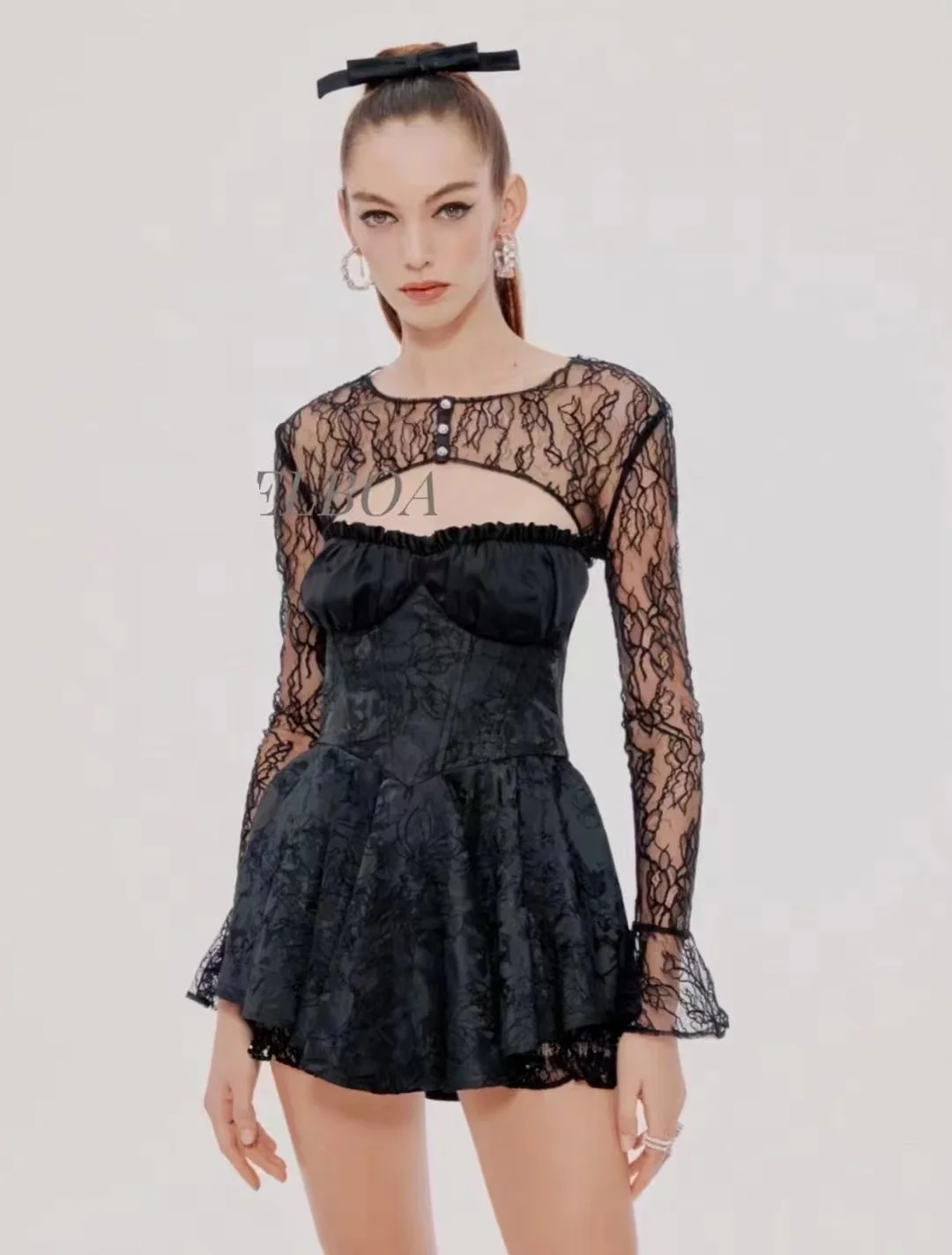 

Myluca's new 2-piece set of female celebrity temperament, sexy and feminine, perspective lace shawl + jacquard tube top dress, a