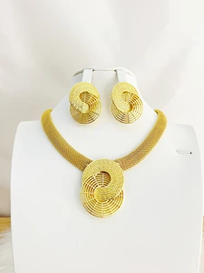 Gold Colour Plated Necklace Earring Set Beautiful Fashion Trend Sweet Romantic Party Wedding