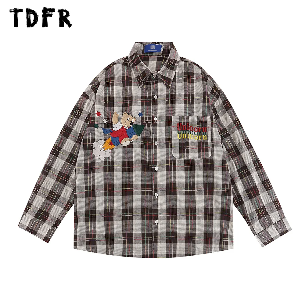 

Рубашка мужская клетчатая с длинным рукавом и воротником с лацканами