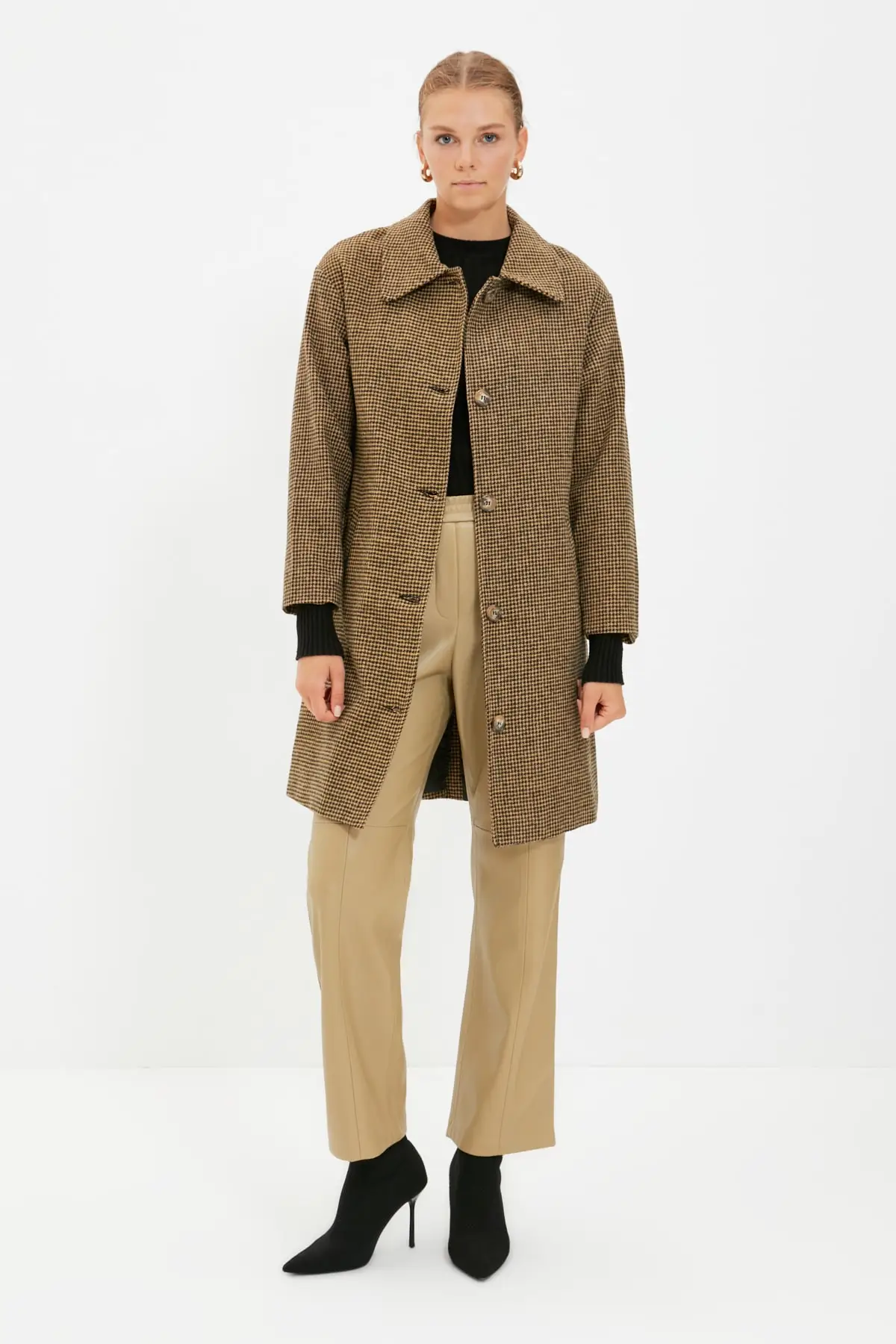 

Trendyol Plaids Button Closure Stamp Coat TWOAW22KB0039