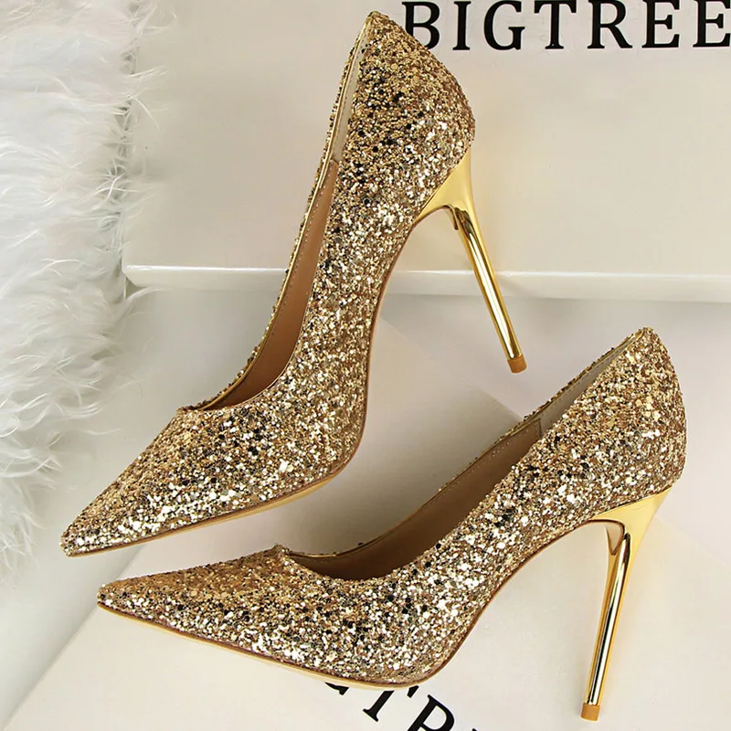 

Женские блестящие туфли на высоком каблуке 7 см, 2023 см, роскошные дизайнерские туфли-лодочки больших размеров 43 для свадьбы, свадьбы, золотого цвета, ботинки на День святого Валентина, 9,5