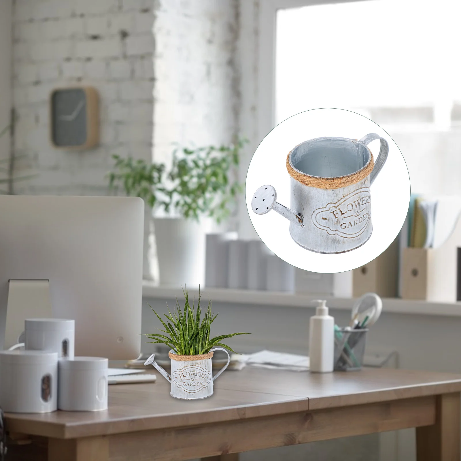 

2 Pcs Old Wrought Iron Flower Vase Dried Galvanized Decor Retro Photo Props Bucket Adornment Metal Vintage Arranging