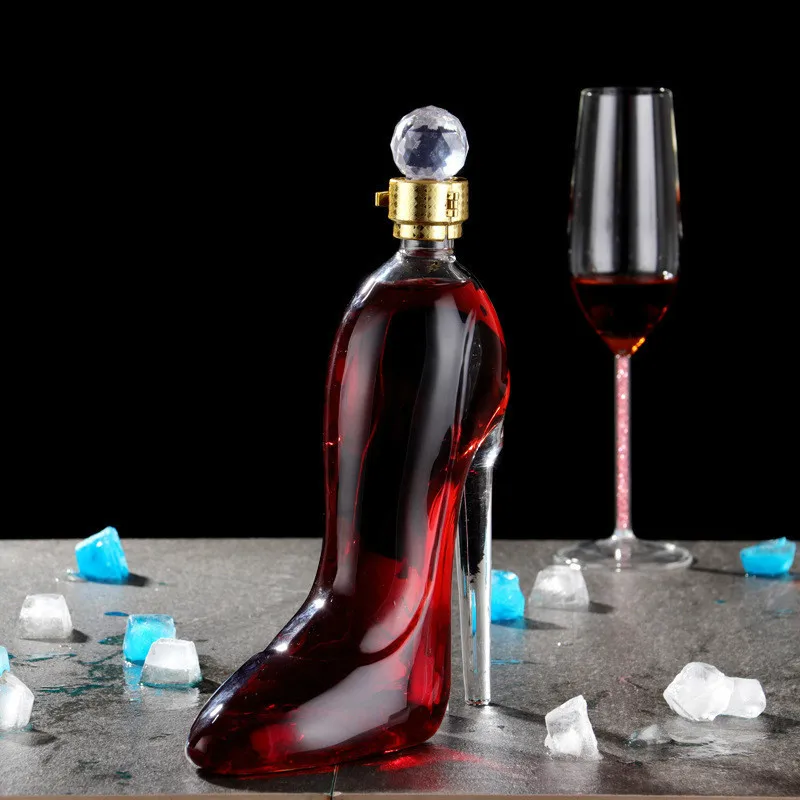 

750ml High Heels Shape Wine Decanter Romantic Sealed Whiskey Vodka Bottle Liquor Wine Pot Interesting Gift