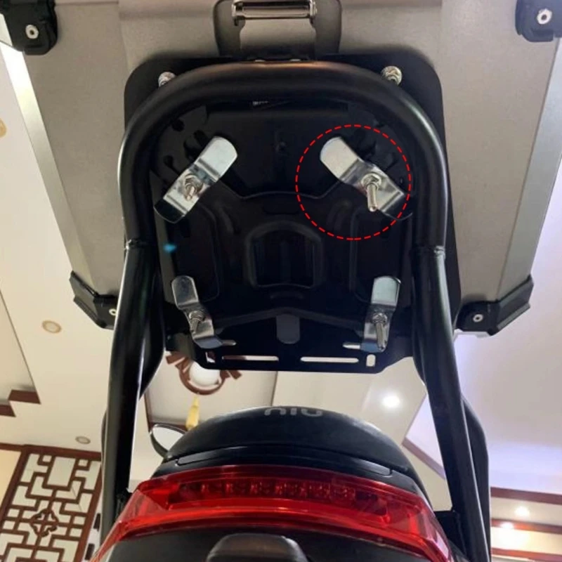 Боковая крышка багажника для мотоцикла крепеж винт замок опорные стержни