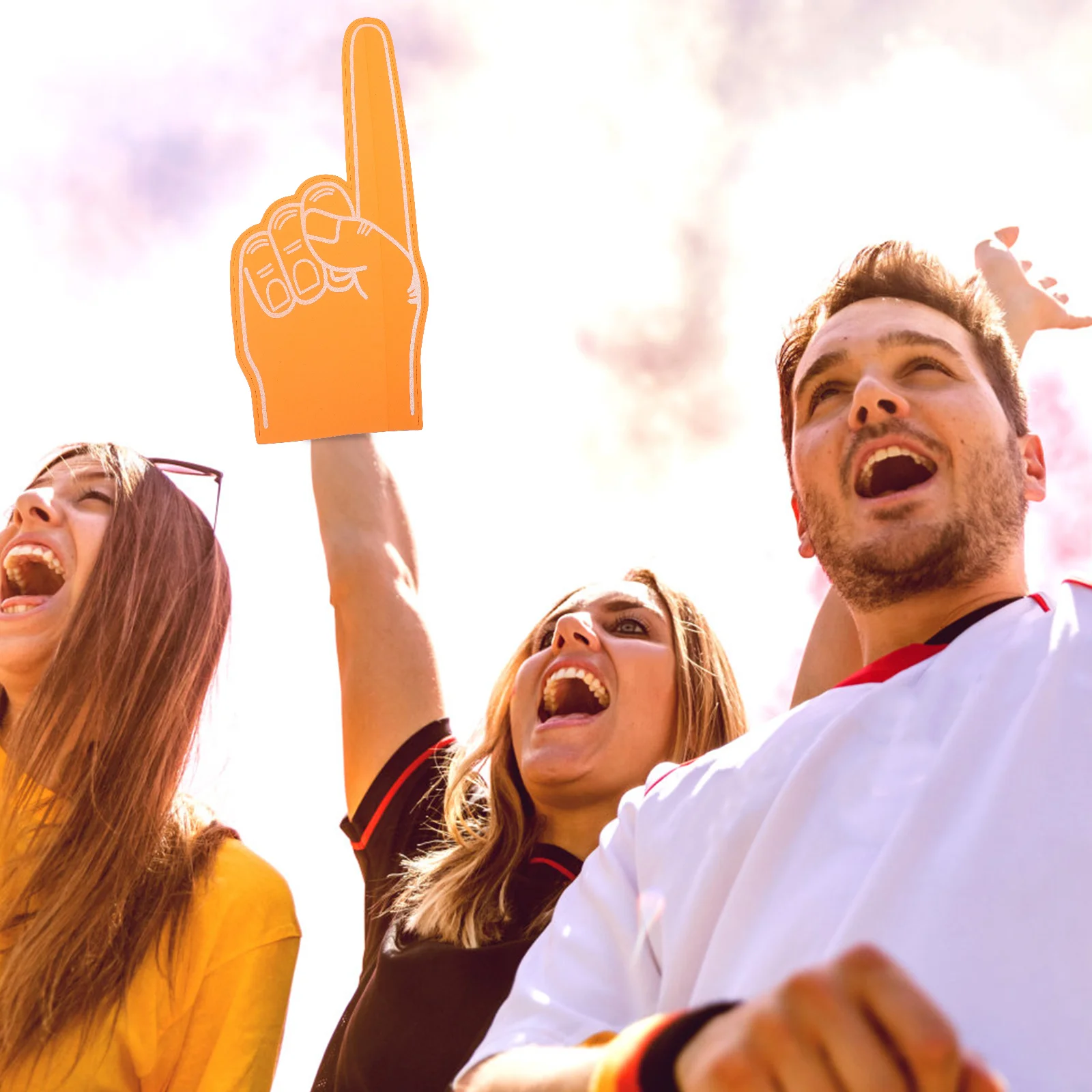 Рисунок 4 - Перчатки из пены Cheer Prop