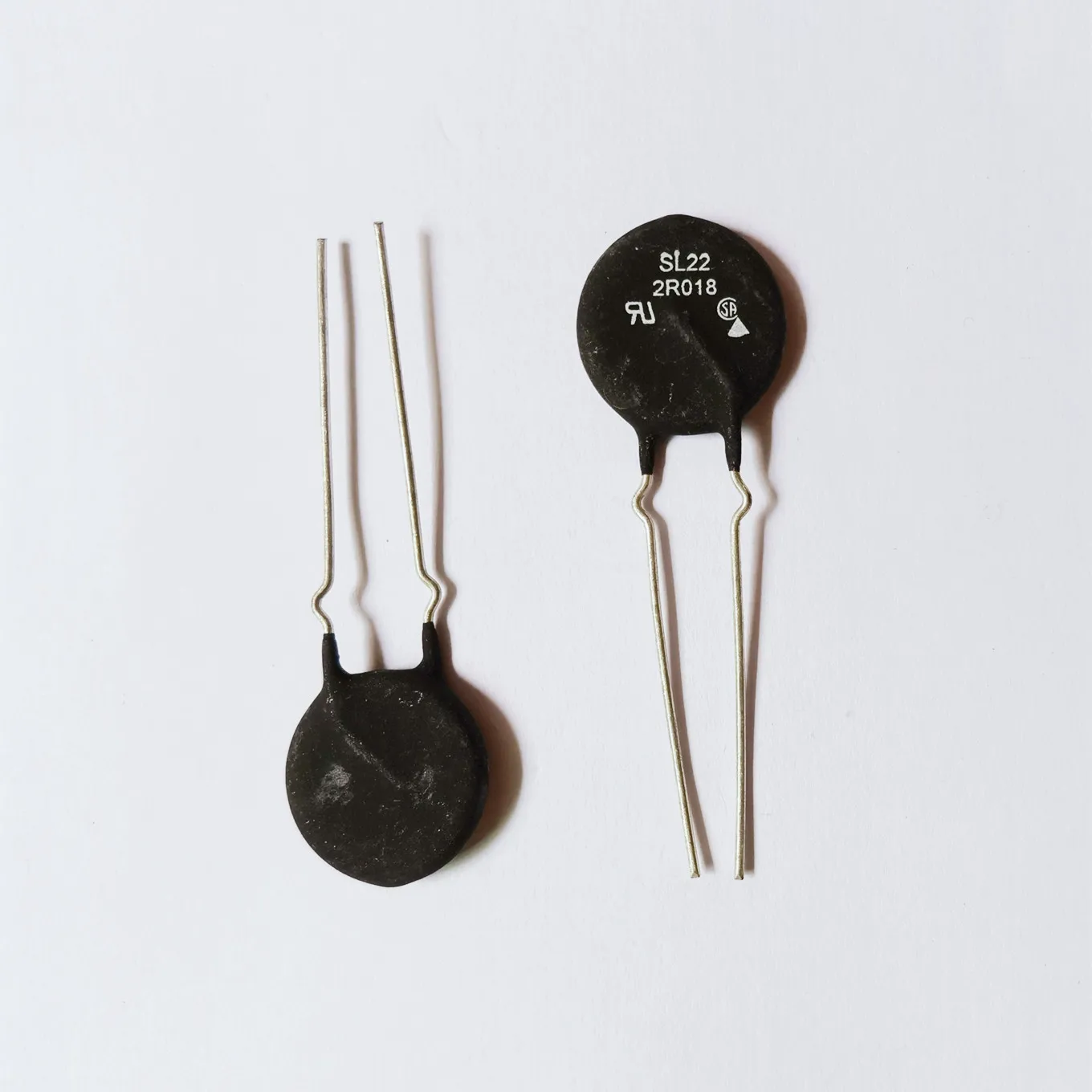Фото Оригинальный новый 100% SL22 2R018 2R 18A термистор отрицательной температуры диаметром 20 мм (индуктор) №1