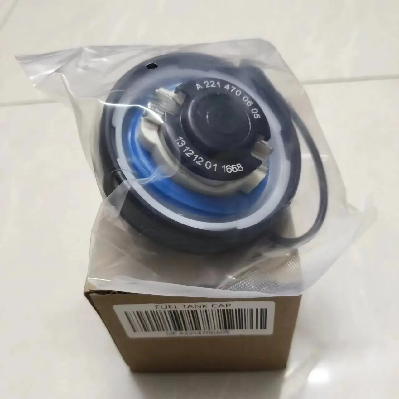 

A 2214700605 Крышка топливного бака 2214700605 Для Mercedes Benz A209 C216 R171 R230 W221 W204 W207 R172 SLK W212