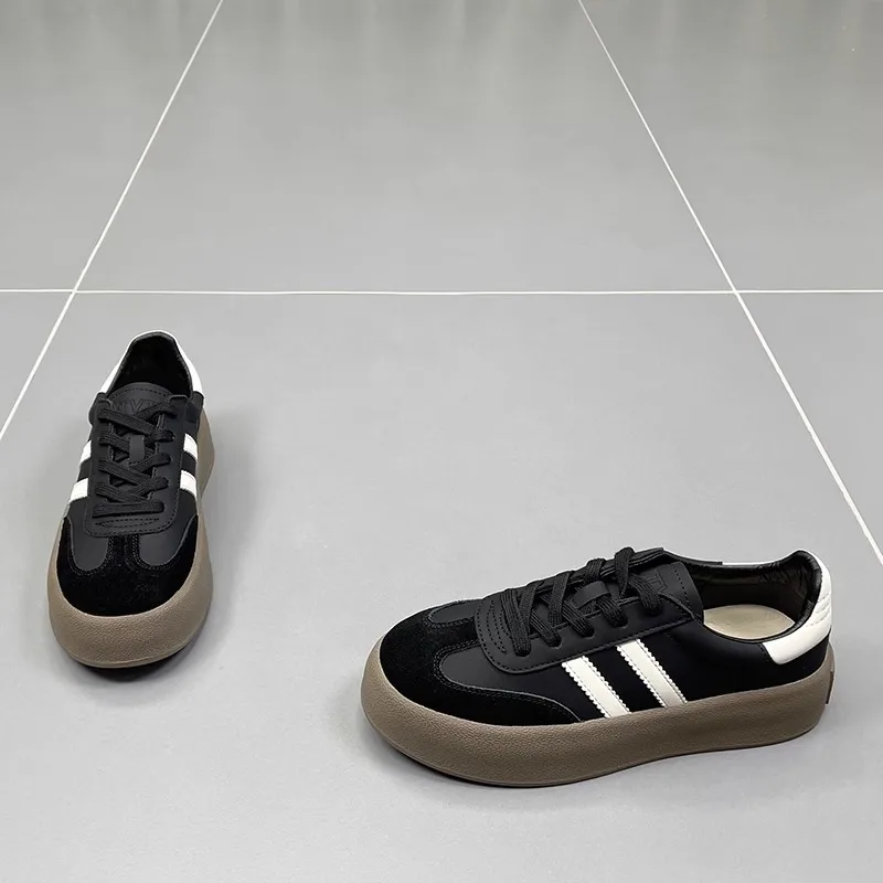 Кожаные тренировочные женские туфли новинка 2024 маленькие белые на толстой