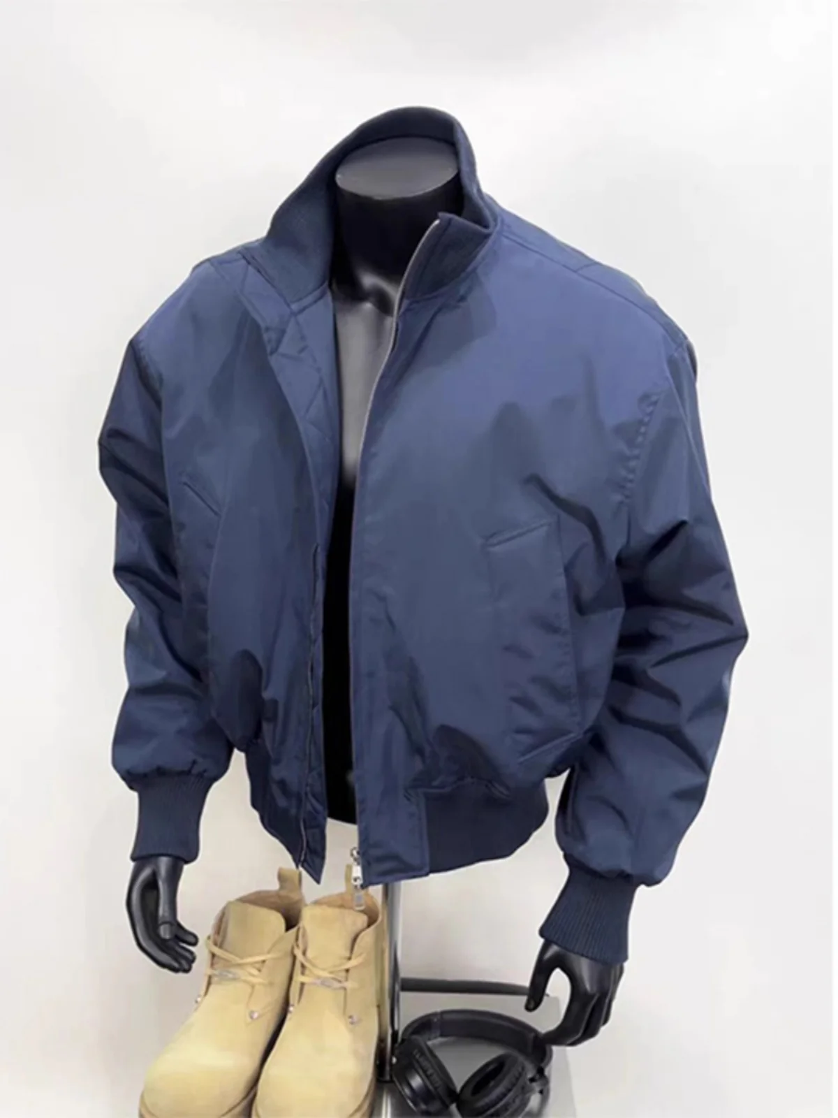 Темно-синяя короткая летная куртка Куртка на хлопковой подкладке Зимняя