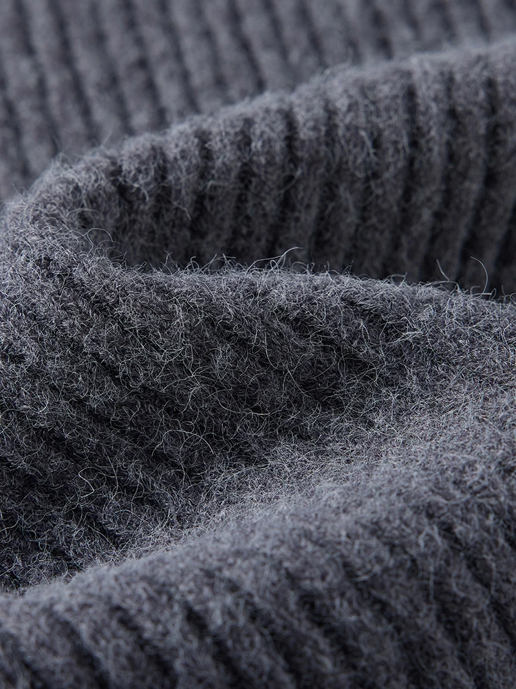 Those Things Гардероб Мягкий клейкий свитер с высоким воротником Женский