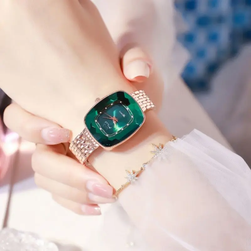 WIILAA Luxury Top Brand Watches Women Fashion Green Gem Waterproof Quartz Wrist Watch Ladies Quartz Clock Gifts Reloj Mujer